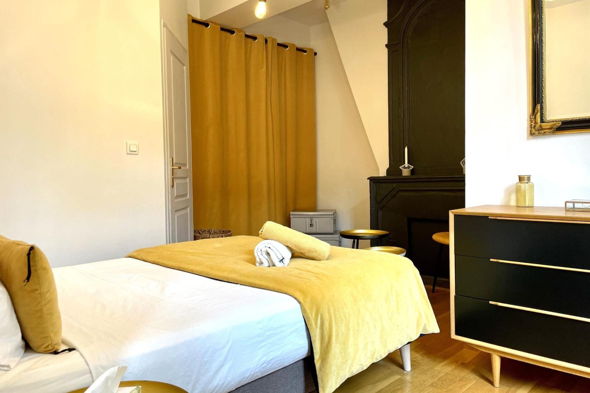 Hotel Turgot - Ancien Hotel Particulier - Lumineux ルーアン エクステリア 写真